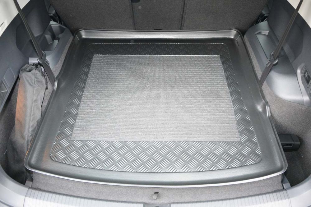 Aristar dywanik do bagażnika Volkswagen Tiguan II Allspace